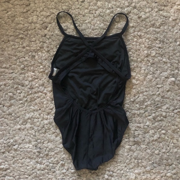 Women’s Nike One Piece Swimsuit EUC - Picture 2 of 3